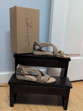Vintage Havana Pia Taupe Crisscross Espadrille Sandals Snake-Print Heel Size 7.5